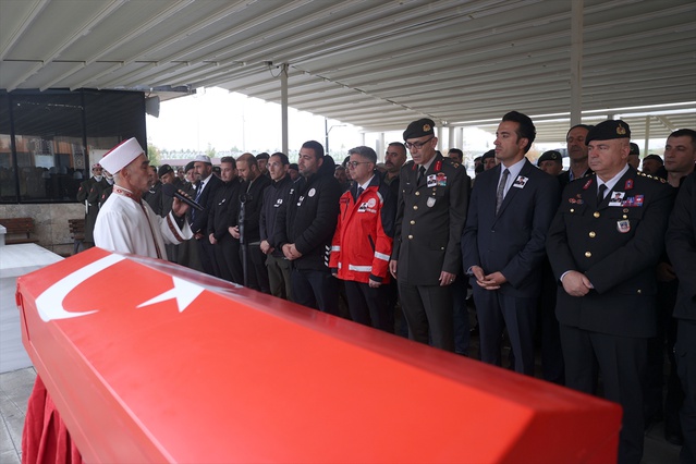 Sivas'ın son Kore gazisi Aytekin, askeri törenin ardından Yukarı Tekke'de defnedildi