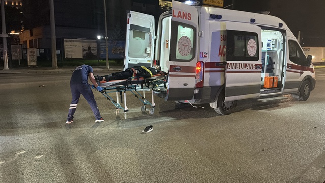 Eskişehir'de kırmızı ışıkta geçen ehliyetsiz sürücü çarpıştı, 2 sürücü ağır yaralandı