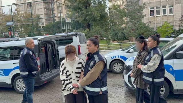 Samsun İlkadım'da 3 kız kardeş, kadını darbettikleri iddiasıyla adliyeye sevk edildi