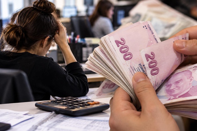 Ocak 2027 zammında yüzde 8,39 senaryosu: En düşük memur maaşı 76 bin TL'yi aşabilir