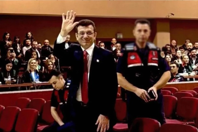 Çapraz sorguya alınan İmamoğlu mahkemede annesiyle cemevi anısını anlattı