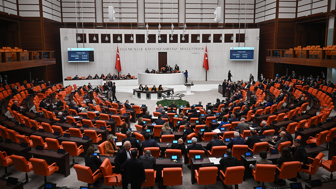 Fon krizinde Meclis'e 10 maddelik teklif geliyor. Ödemeler nasıl yapılacak?