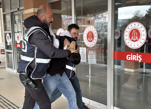 Kastamonu'da av tüfeğiyle 4 kişiyi yaralayan şüpheli adliyeye sevk edildi