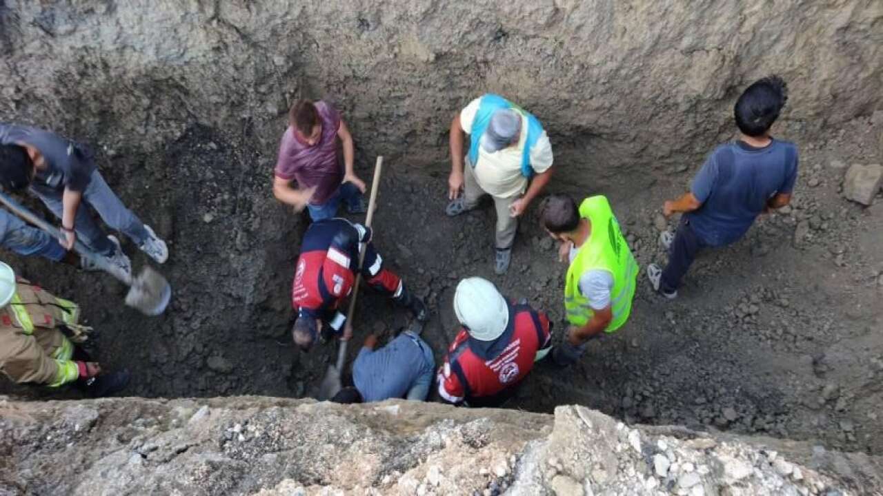 Altyapı çalışması sırasında göçük!