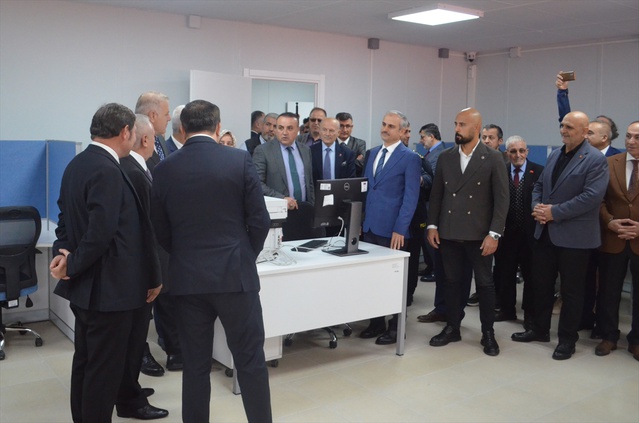 Kocaeli Çayırova'da GTO'nun e-Sınav merkezi açıldı, sınavlar elektronik ortamda yapılacak
