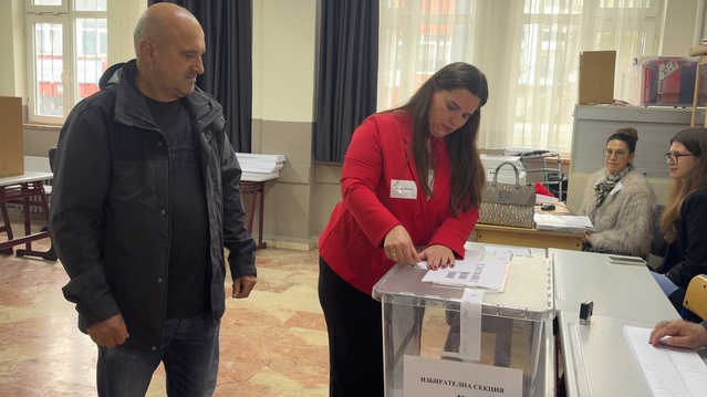 Bulgaristan seçiminde çifte vatandaşlar Türkiye'de 78 sandıkta oy kullanıyor