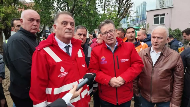 İBB Başkan Vekili Aslan sağanak sonrası İSKİ'ye gelen 15 bin ihbar sayısını açıkladı
