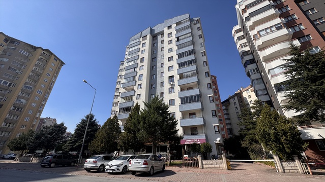 Kayseri'de tavan sıvası altında kalan 75 yaşındaki kadın bir gözünü kaybetti