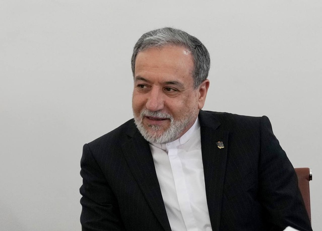 Arakçi, Hürmüz için sunduğu 7 günlük programda kararın ABD'ye ait olduğunu söyledi