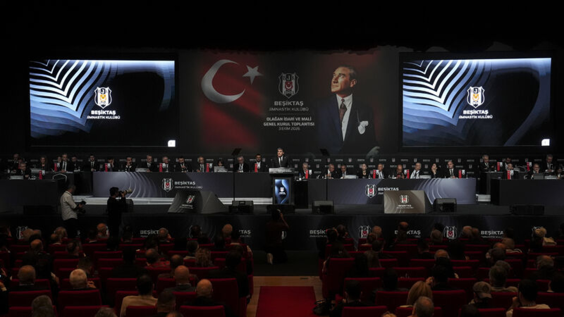 Beşiktaş'ta olağanüstü seçimli genel kurul!