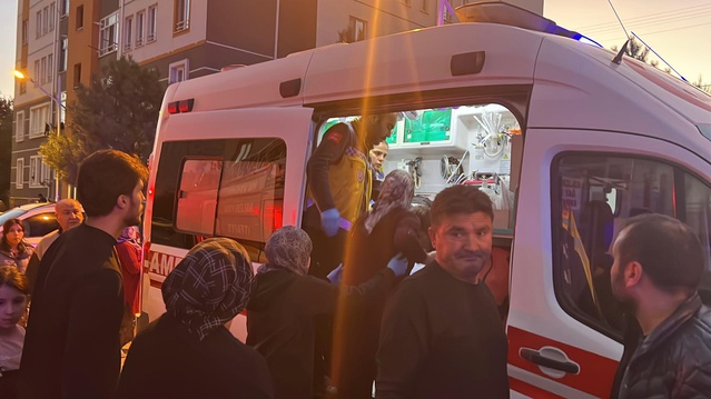 Nevşehir'de apartman yangınında dumandan etkilenen 6 kişiye ekipler müdahale etti