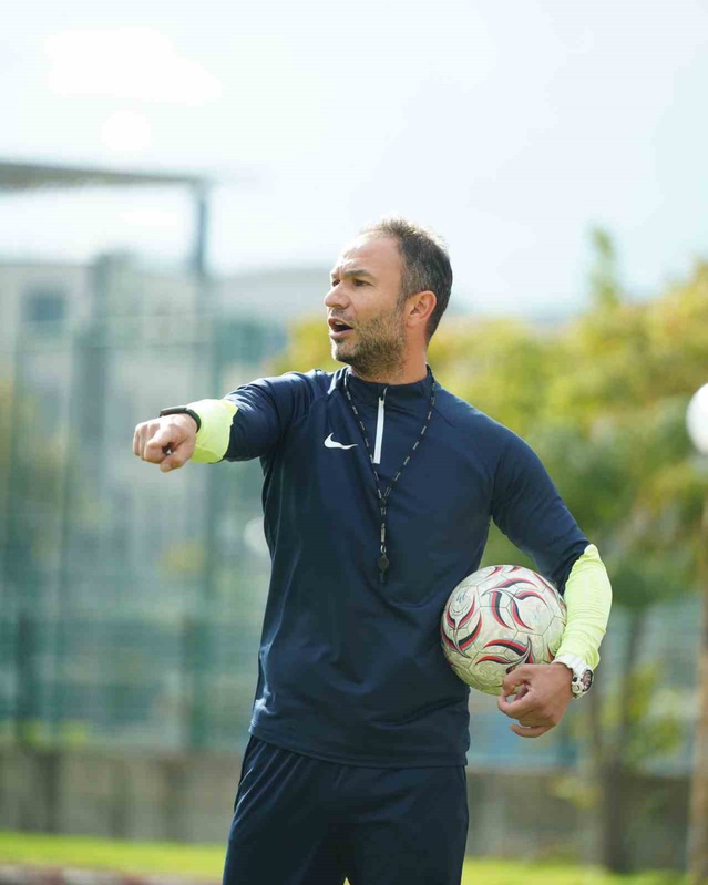 Kahramanmaraş İstiklalspor, Karacabey'e 3-1 yenilince Mahir ile yollarını ayırdı