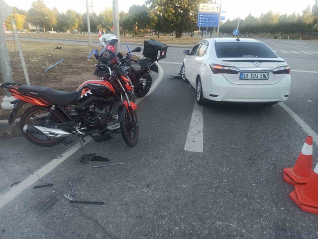 Bingöl'de Gündoğdu ile Ekinyolu'ndaki kazalarda yaralanan 3 kişi hastaneye kaldırıldı