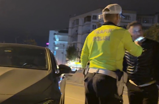 Eskişehir'de 0.61 promil alkollü sürücüye 25 bin TL ceza, ehliyetine 6 ay el konuldu