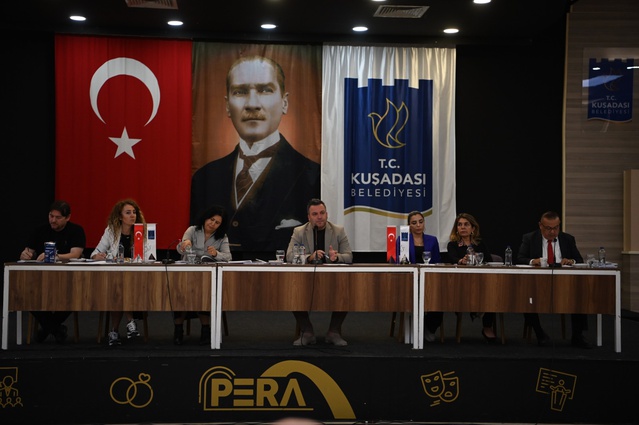 Kuşadası Belediye Meclisi borçsuz 3 milyar 750 milyon TL'lik 2027 bütçesini onayladı