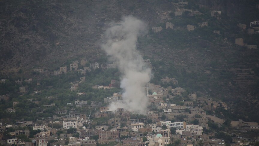 Yemen haber ajansı: Husilerin Taiz'de bir köye saldırısında 8 sivil hayatını kaybetti
