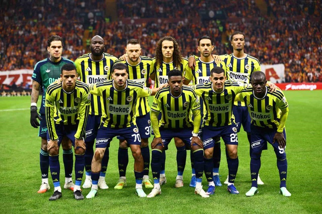 Fenerbahçe, Galatasaray'a 2-1 yenilerek bu sezon 2. derbiden de puansız ayrıldı
