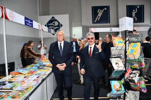 Çerkezköy'de 2. Geleneksel Kitap Fuarı açıldı, 20 bin çocuk hedefleniyor
