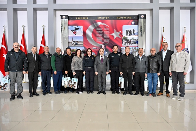 Eskişehir İl Emniyet Müdürlüğü, emekli personeli için veda yemeği düzenledi