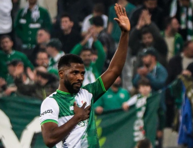 Bursasporlu Iheanacho, 11 maçlık rekoru kırdığı için gurur duyduğunu söyledi