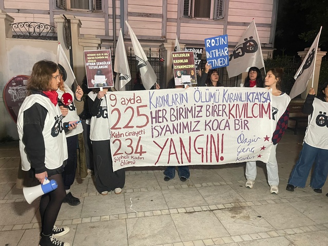 Kadıköy'de kadınlar, 2026'nın ilk 9 ayında 225 kadının katledildiğini açıkladı