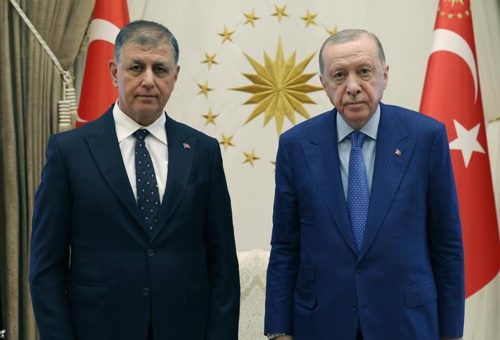 Cemil Tugay AK Parti'ye mi geçiyor? Külliye ziyareti sonrası kulisler hareketlendi
