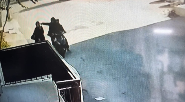 Bursa'da kadının telefonunu kapan 2 şüpheli tutuklandı, motosiklet çalıntı çıktı