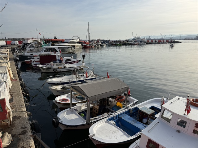 Tekirdağlı balıkçılar, palamut bolluğu için kasım sonuna kadar Karadeniz'de avlanacak