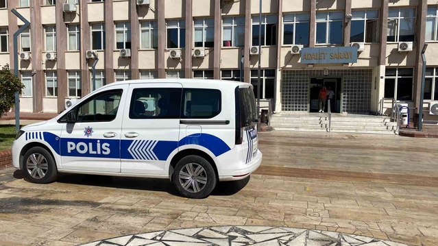 Aydın'da 6 yıl 3 ay hapis cezası olan FETÖ hükümlüsü apartman boşluğunda yakalandı