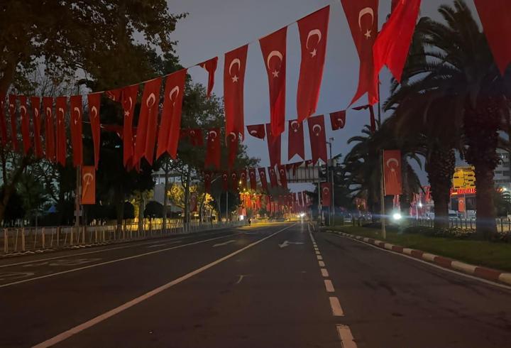 Valilik açıkladı: İstanbul'da bazı yollar trafiğe kapatıldı
