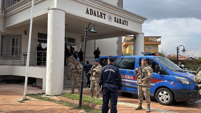 Kastamonu Taşköprü'de 4 kişinin öldüğü silahlı kavgada 2 şüpheli adliyeye çıkarıldı