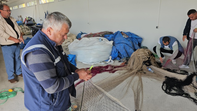 Zonguldak'ta 1 ayda yaklaşık bin ton balık avlayan balıkçılar destek istiyor