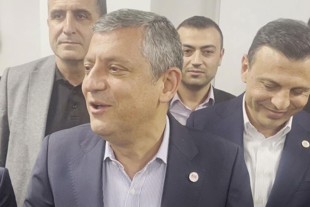 Özgür Özel, Ekrem İmamoğlu ile duruşma salonundaki sohbetini anlattı