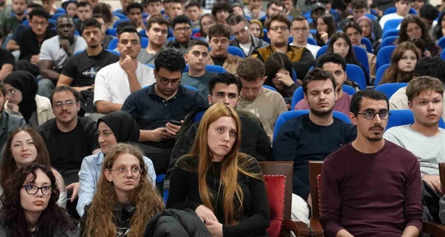 KBÜ'de mühendislik öğrencilerine laboratuvar güvenliği ve iş kazaları anlatıldı