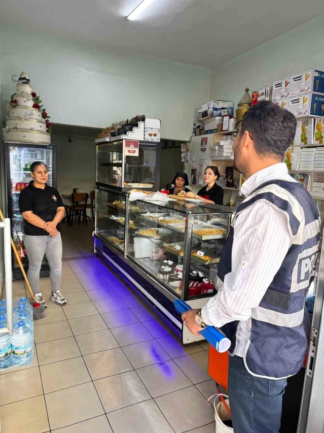 Aydın Karpuzlu'da polis, para isteyen sahte polis, asker ve savcıya karşı uyardı.