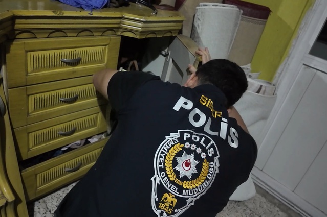 Mersin'de yasadışı bahis şebekesine operasyon yapıldı, 33 şüpheliden 26'sı tutuklandı