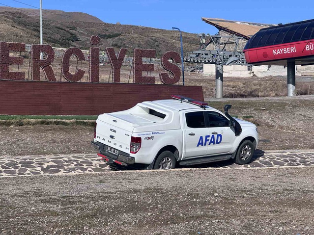 Erciyes'te Şeytan Deresi'nde düşen 2 Hollandalı turist için ekipler harekete geçti