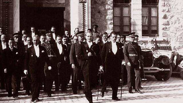 Cumhuriyet'e uzanan tarihi yolculukta 103 yıl geride kaldı