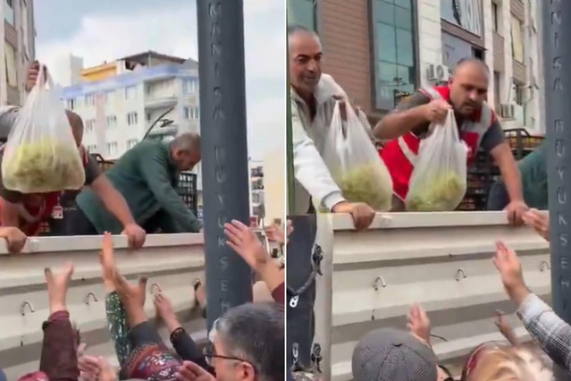 Manisa'da üzüm protestosu: 1 tır dolusu üzüm halka dağıtıldı