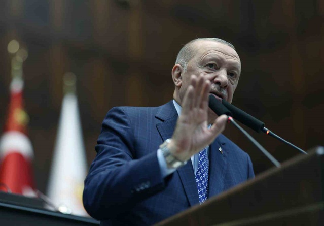 Cumhurbaşkanı Recep Tayyip Erdoğan: "13 buçuk yıllık zulmün ardından İsrail’in ağır tahriklerine rağmen Suriye’de barışın, huzurun ve istikrarın tekrar boy vermeye başladığını görüyoruz."