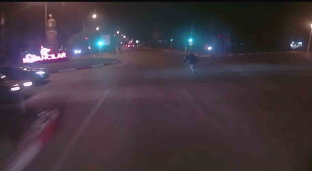 Elazığ Kovancılar'da kamyon yeşil ışıkta yayaya çarptı, yaya ağır yaralandı