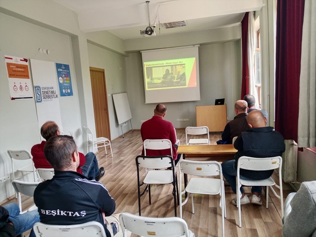 Eskişehir Denetimli Serbestlik'te yükümlülere TBM kapsamında alkol semineri verildi