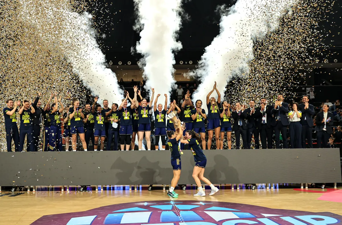 Fenerbahçe Tarfin, Avrupa'nın en büyük kupasını 3. kez kazandı
