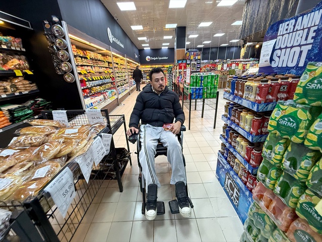 Kaza sonrası felç kalan Emirhan Beşer: İlk 6 ay ölmek istedim