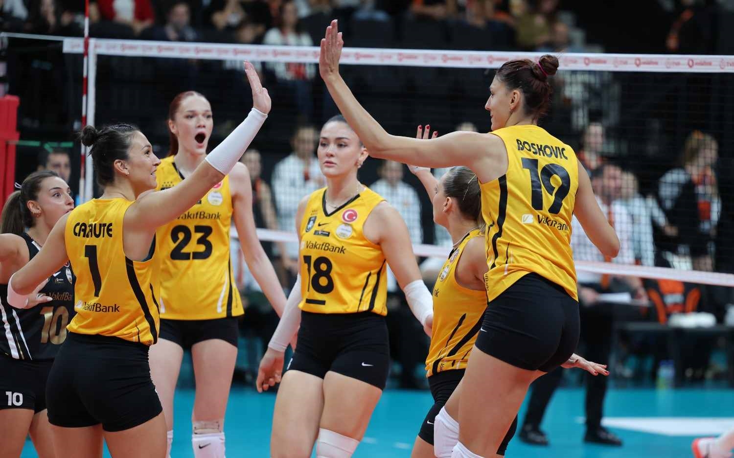 VakıfBank'tan Eczacıbaşı karşısında muhteşem geri dönüş