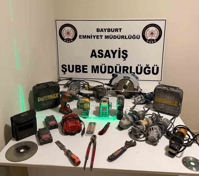 Bayburt'ta 120 bin liralık malzeme çalan şüpheli yakalanıp tutuklandı