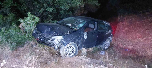Aydın Efeler'de dün akşam otomobil tarlaya uçtu, sürücü yaralandı
