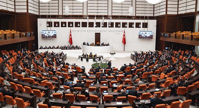 Kızılay Kanun Teklifi'nin 1-5. maddeleri görüşülürken muhalefet denetim uyarısı yaptı