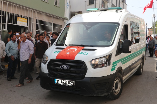 Girne'de batan gemide ölen 12 yaşındaki çocuk Hatay'da kardeşinin yanına defnedildi