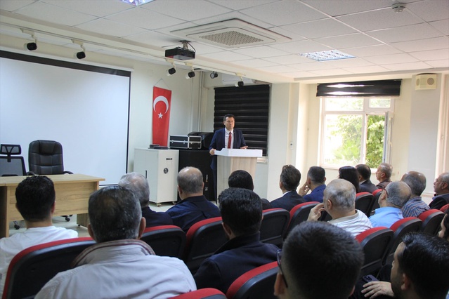 Cizre'de okul idarecileri ve personel kurumsal aidiyet için toplandı